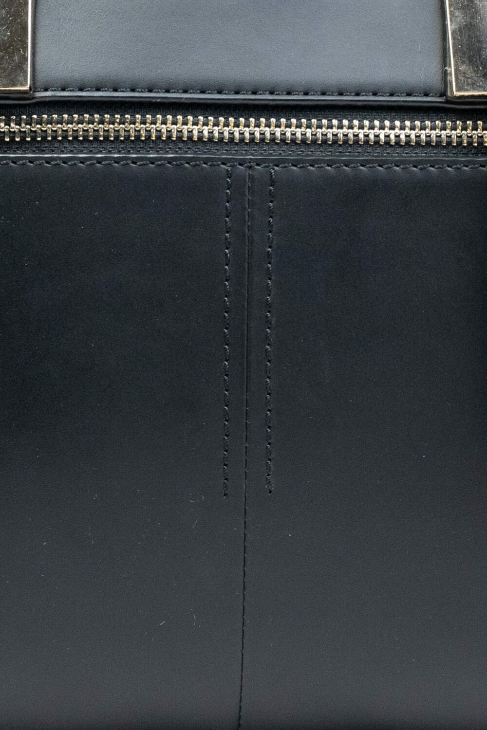 Black Eden Sling Bag - Image 5
