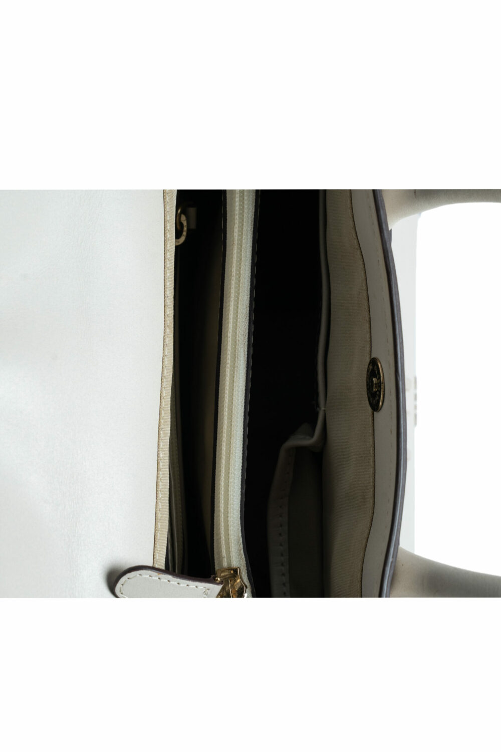 White Eden Sling Bag - Image 4