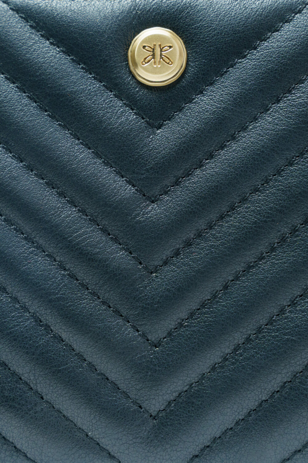 Quilted Black Zip Around Purse - Image 4