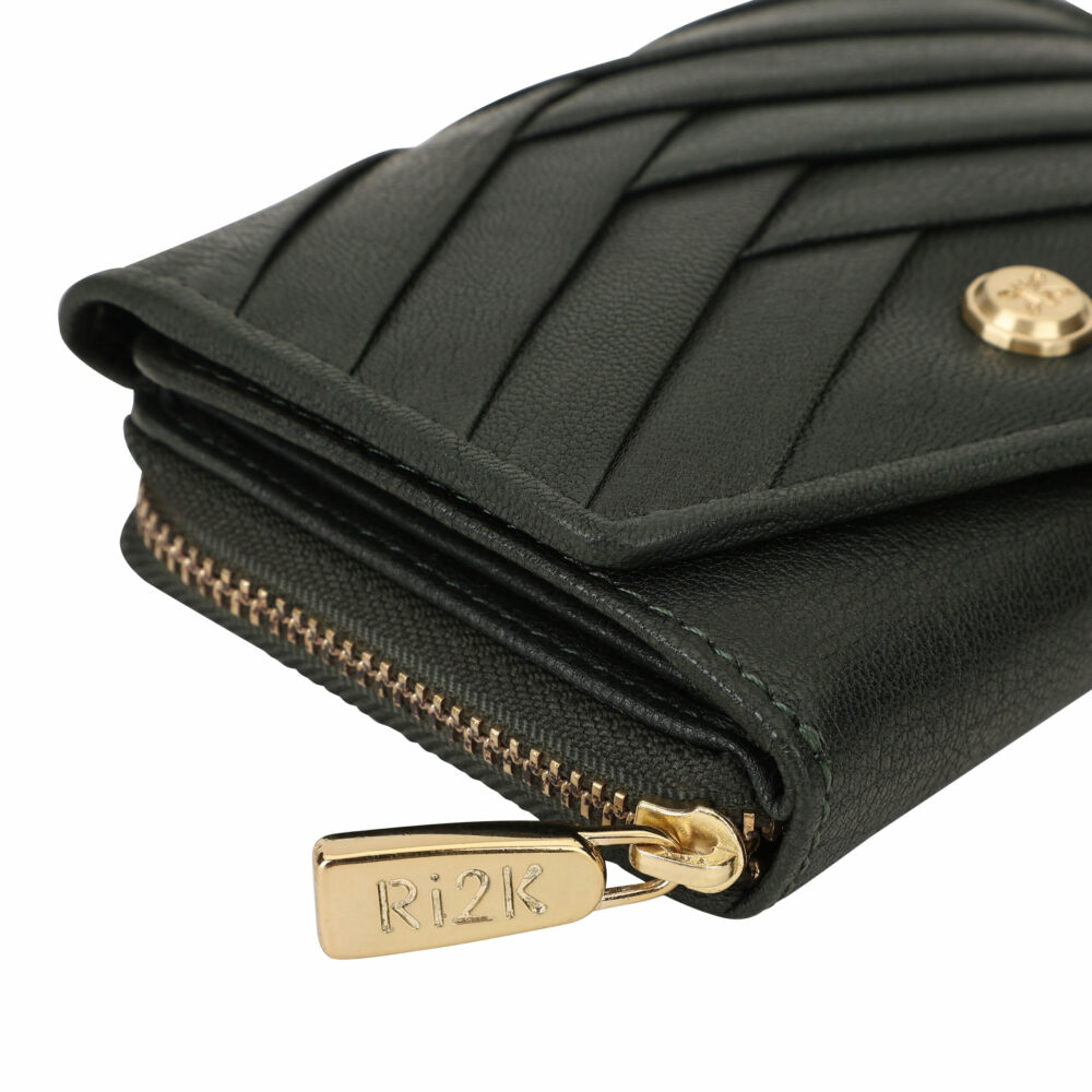 Green Pleated Leather Bi Fold Purse - Image 7