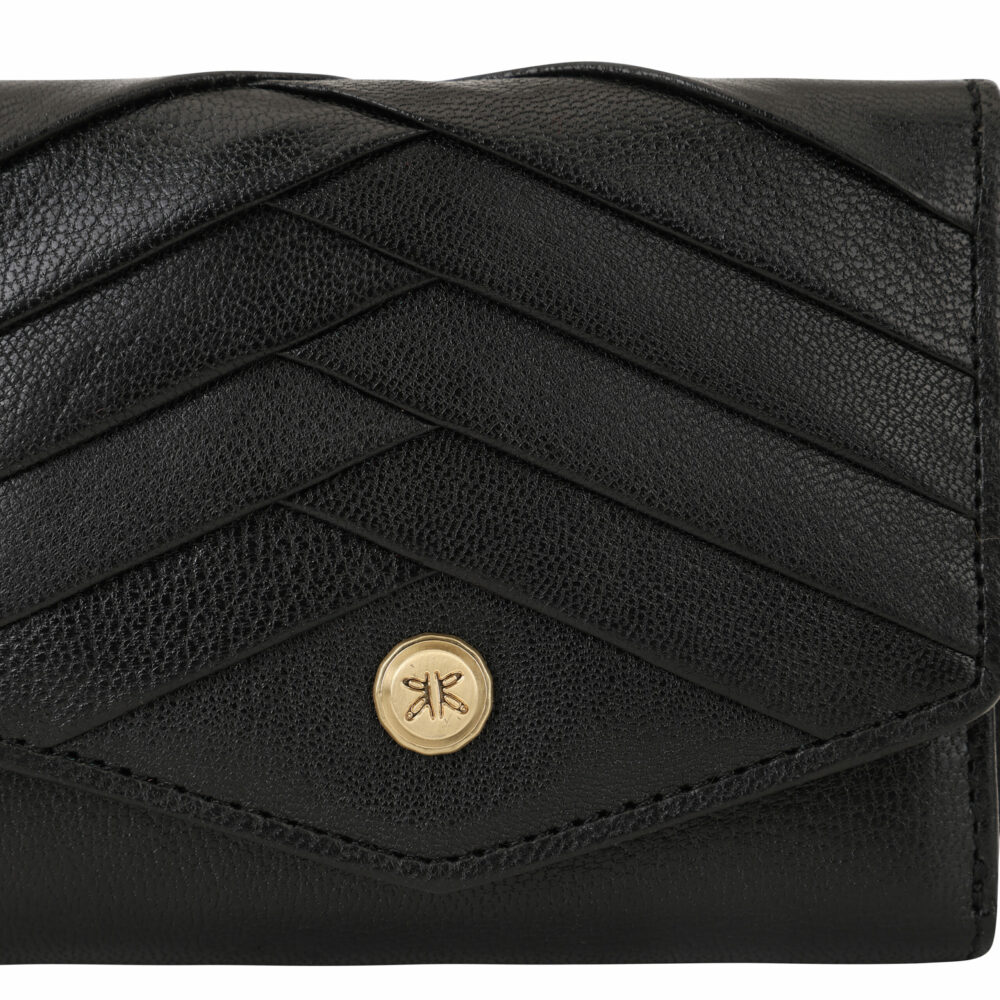 Black Pleated Leather Bi Fold Purse - Image 3