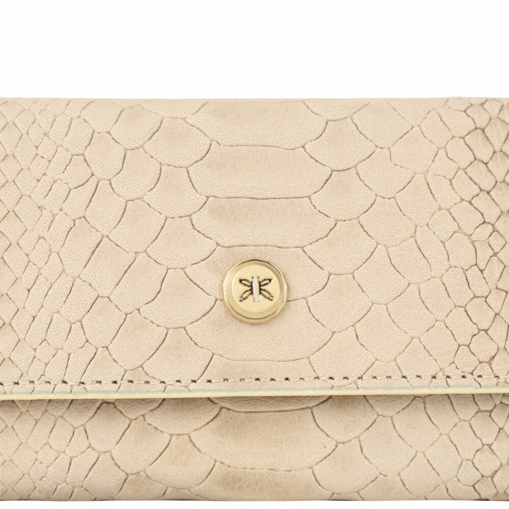 Cream Premium Leather Eyewear Case with Iconic British Flair - Image 2